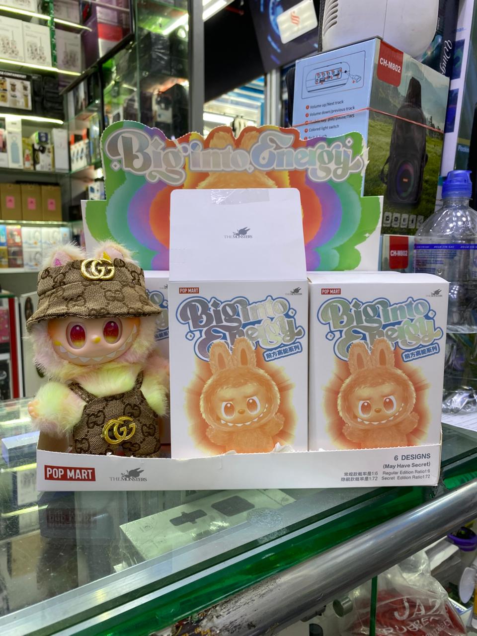 Labubu Ultima Generación Big Into Energy Popmart + Vestido Sorpresa