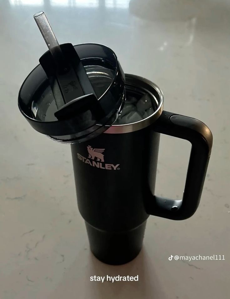 Stanley Quencher H2.0 Flowstate – Vaso Térmico Aislado al Vacío de 40 oz - Camva Store