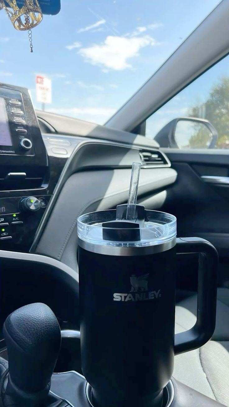 Stanley Quencher H2.0 Flowstate – Vaso Térmico Aislado al Vacío de 40 oz - Camva Store